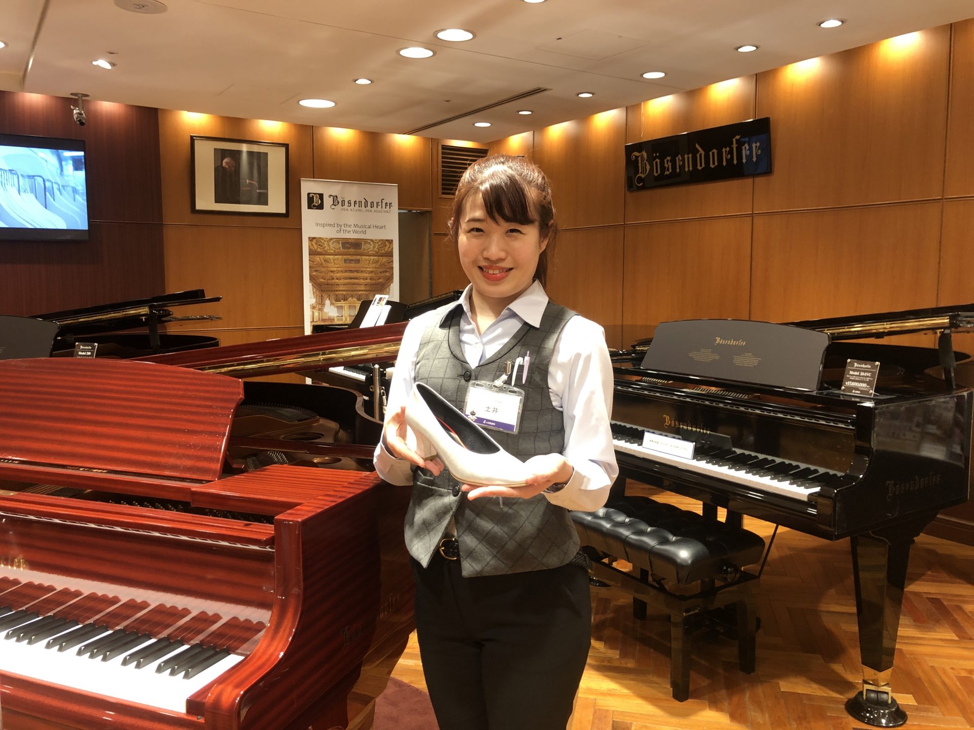 PTNAにおすすめ！山野楽器銀座本店はピアノシューズ取扱店です