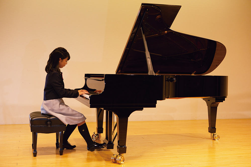 本番用ピアノシューズ 男女兼用モデル ヒール高2cm（エナメル・コンビ 